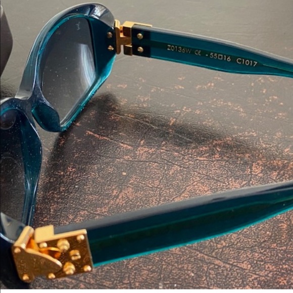 Authentic Louis Vuitton sunglasses (case for pic only ) - Picture 2 of 10